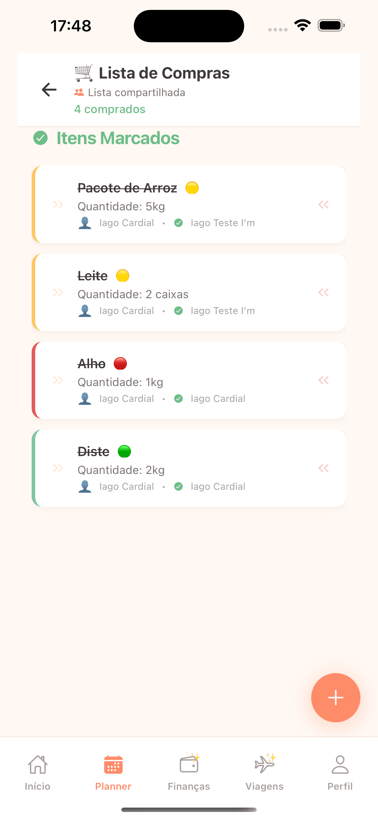 Tela de lista de compras do Family Routine com itens categorizados