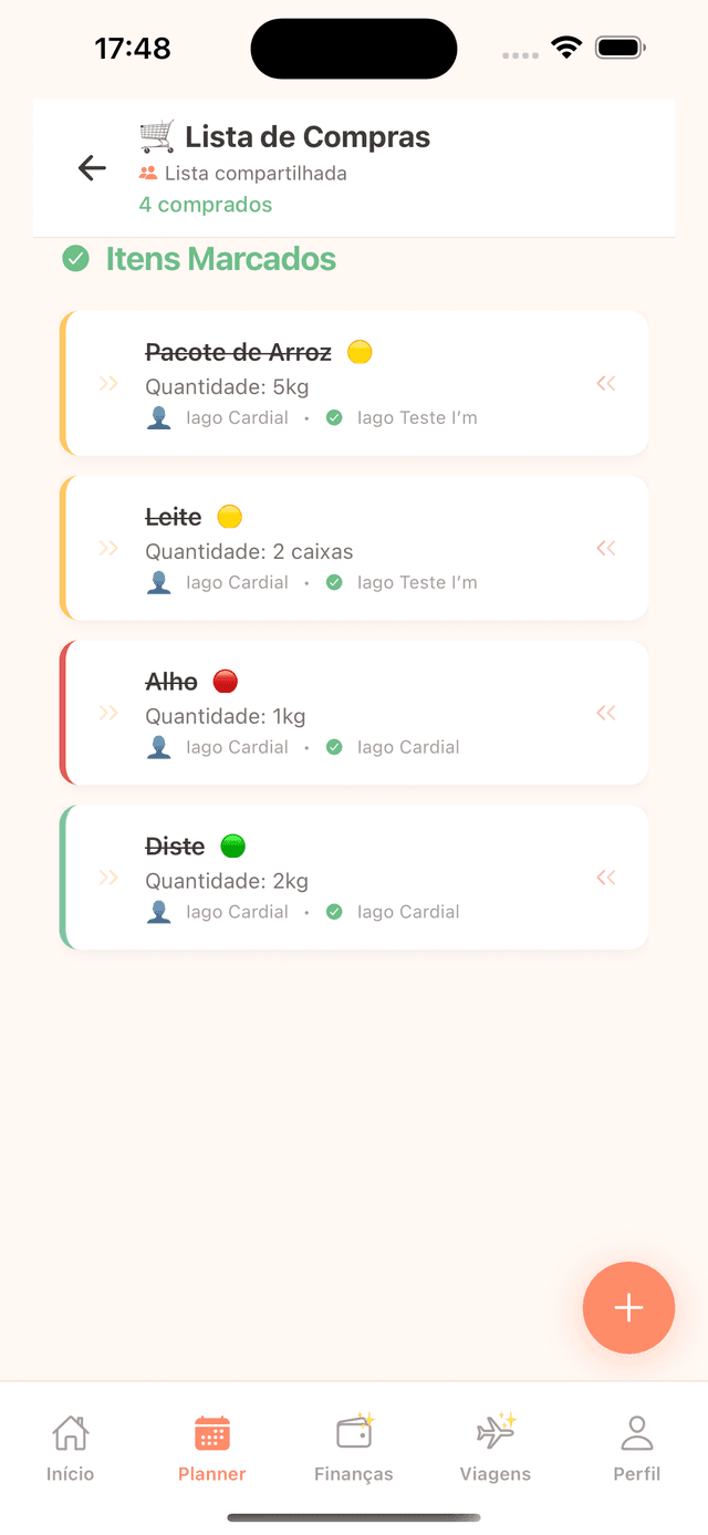 Tela de lista de compras do Family Routine com itens categorizados
